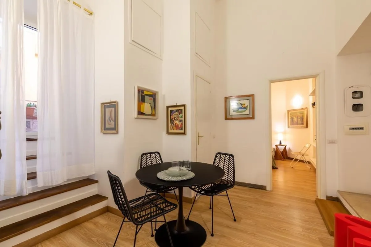 Barberini Cozy Apartment By Romeloft 0*, Roma Italia