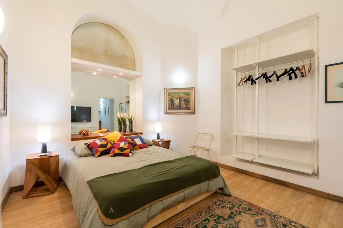 Barberini Cozy Apartment By Romeloft Italia